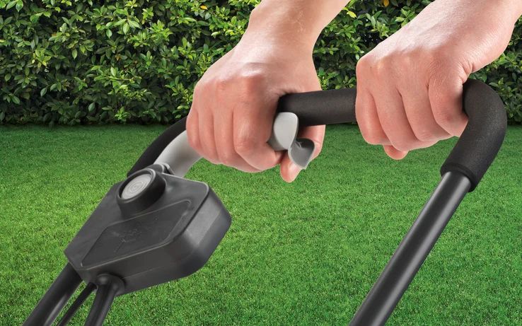 Flymo SimpliMow 320V Electric Rotary Lawnmower 32cm / 1300w Flymo SimpliMow 320V Electric Rotary Lawnmower 32cm / 1300w