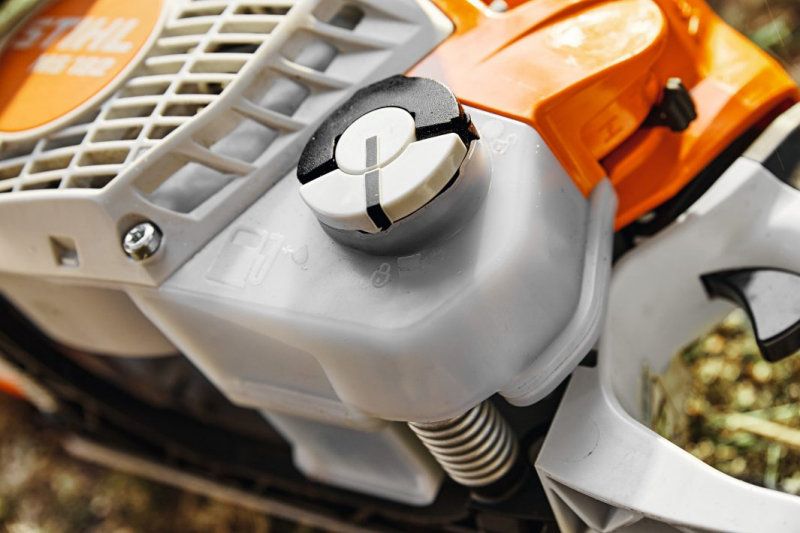 STIHL MS182 Petrol Chainsaw 31.8cc 2.2hp 2 Mix Eng 35cm Bar
