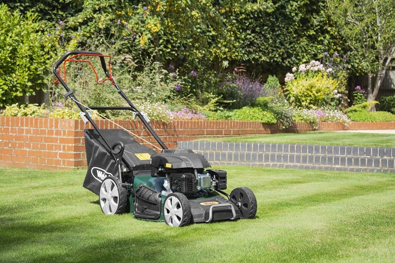 Webb Classic R510SP Self Propelled Petrol Rotary Lawnmower 51cm / 173cc Webb Classic R510SP Self Propelled Petrol Rotary Lawnmower 51cm / 173cc