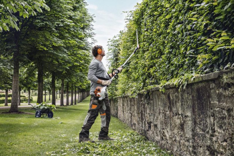 STIHL HL94CE Long Reach H/trimmer 24.1cc 1.2hp 2 Mix